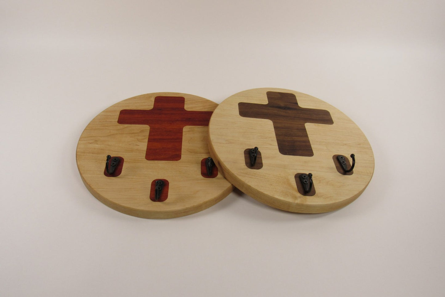 Maple Wall Key Holder with Cross Inlay – 3 Key Rings – Entryway Key Organizer