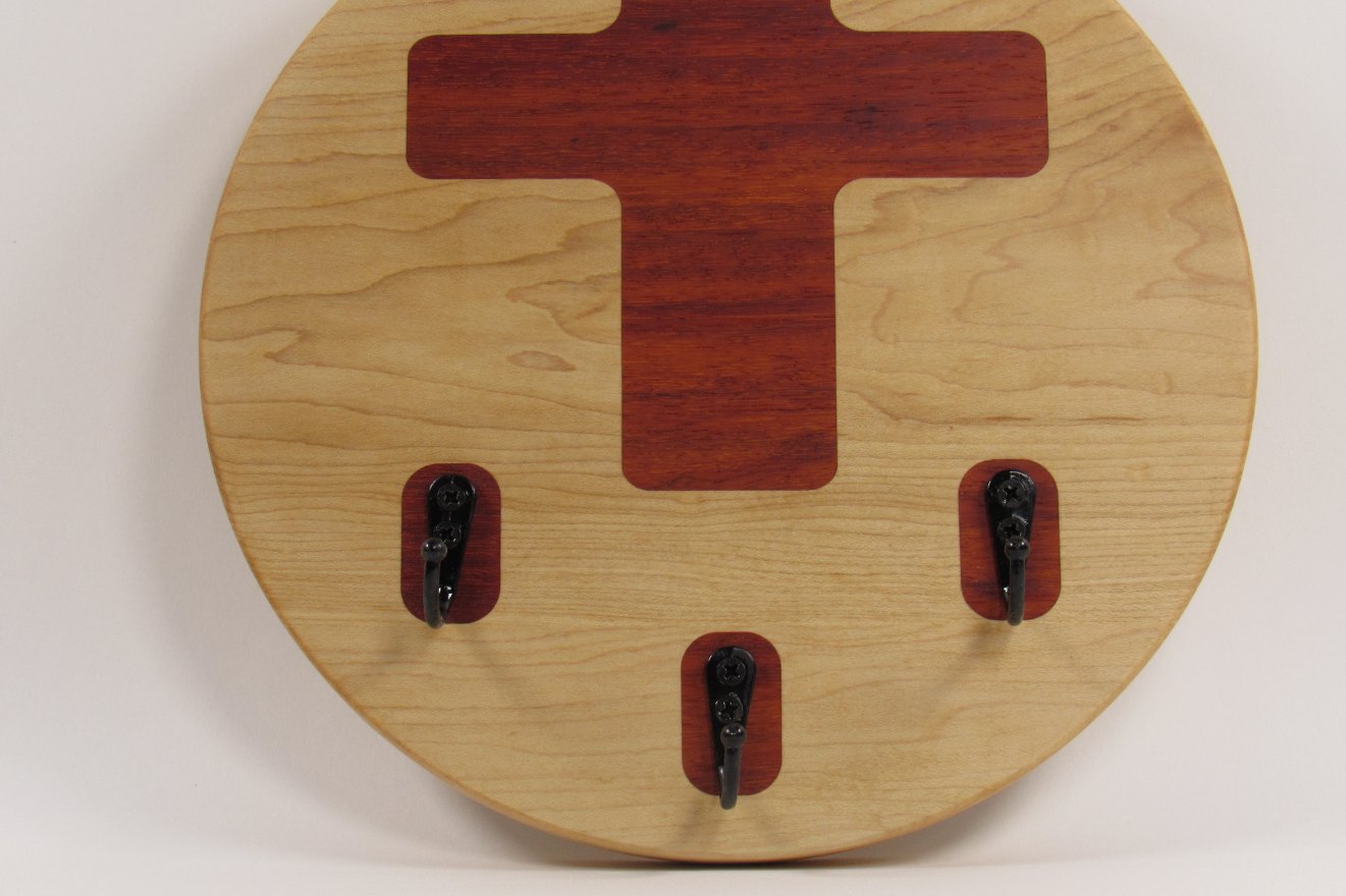 Maple Wall Key Holder with Cross Inlay – 3 Key Rings – Entryway Key Organizer