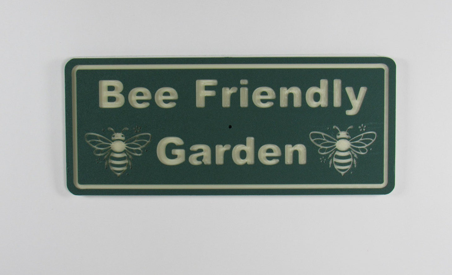 Bee Friendly Garden Sign – Weatherproof HDPE Outdoor Decor